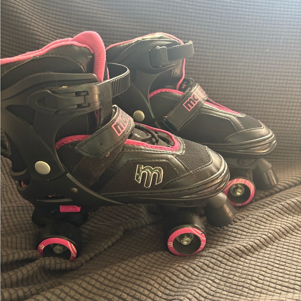 Black and Pink Roller Skates with Exchangable Roller Blades